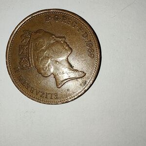 1989 Queen Elizabeth II Commemorative Coin - Copper Tone